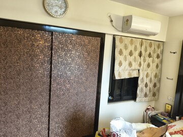 Furnished Amenities in 2 BHK Apartment at Dosti Vihar, Samata Nagar – for Rent