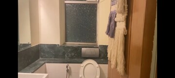 Bathroom in 4 BHK Apartment at DLF The Belaire, Sector 54 – for Rent