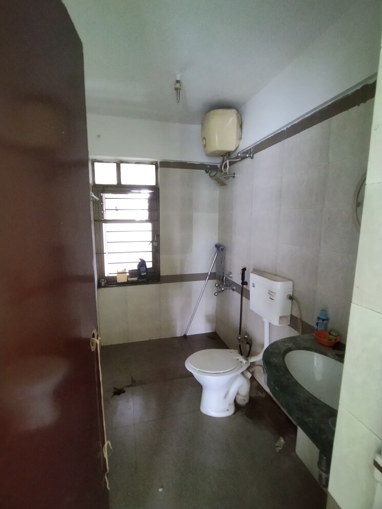 Bathroom, dsk-garden-enclave 2 Bedroom 1220 Sq.Ft. Apartment In Kondhwa Pune 8901465