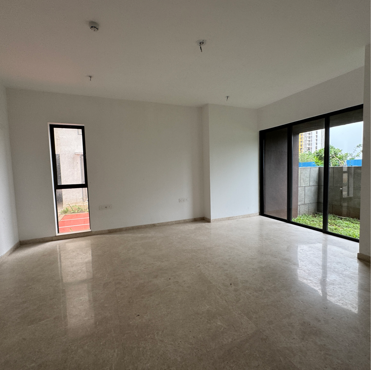 5 BHK + Servant Room,Extra Room Builder Floor For Sale in Lodha Palava Serenity B