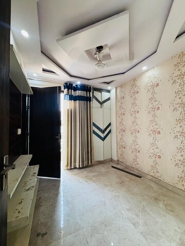 Bathroom in 2 BHK Builder Floor at Dwarka Mor – for Rent