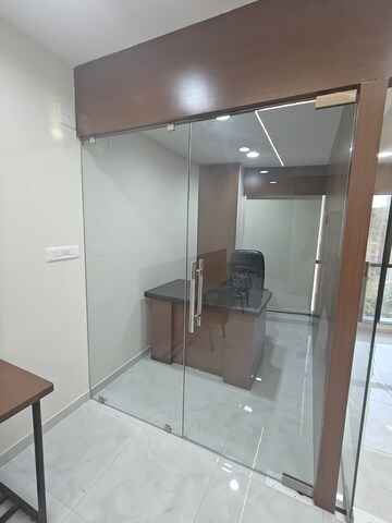 Team Area in  Co-working Space at Vaishnodevi Circle – for Rent