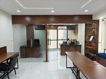Team Area in  Co-working Space at Vaishnodevi Circle – for Rent