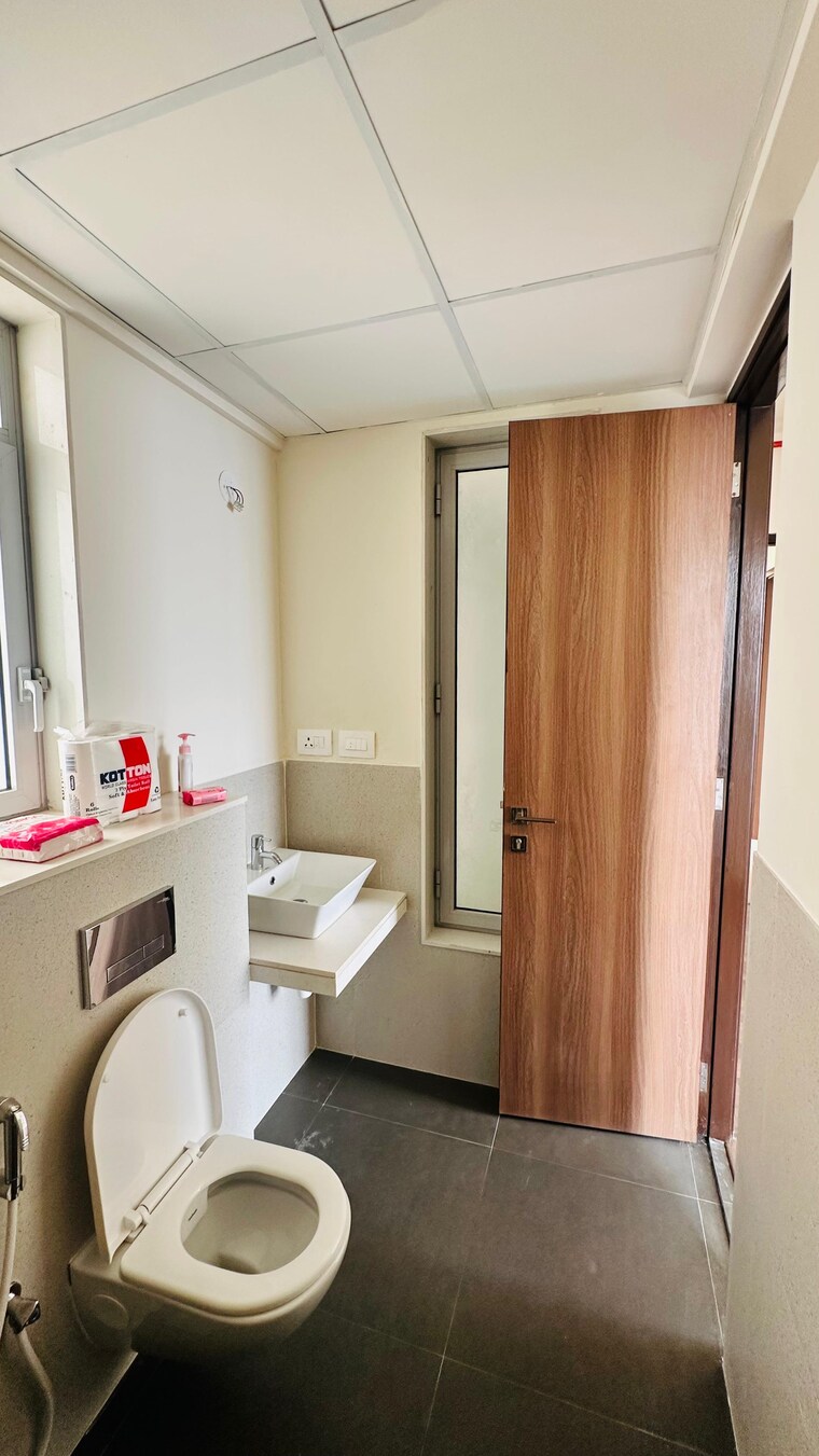 Master Bedroom, piramal-vaikunth 2 Bedroom 708 Sq.Ft. Apartment In Balkum Pada Thane 8901439