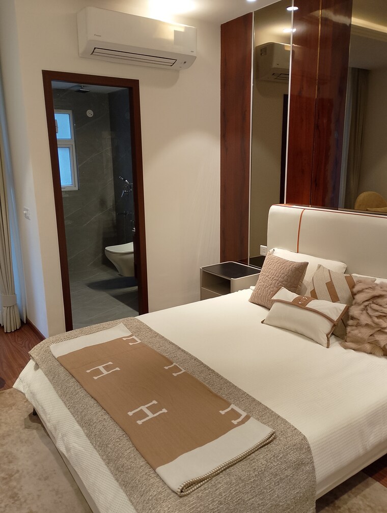 Master Bedroom, mrg-crown 3 Bedroom 1359 Sq.Ft. Apartment In Sector 106 Gurgaon 8901476