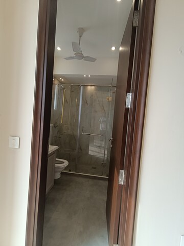 Building Lobby in 4 BHK Builder Floor at Palam Vihar Residents Association, Palam Vihar – for Rent