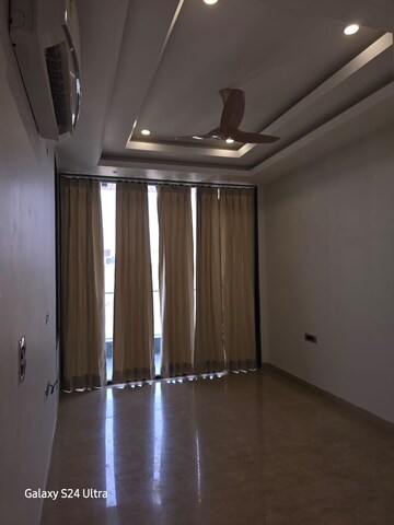 Furnished Amenities in 4 BHK Builder Floor at Palam Vihar Residents Association, Palam Vihar – for Rent