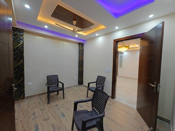 Master Bedroom in 2 BHK Builder Floor at Sector 73 – for Rent