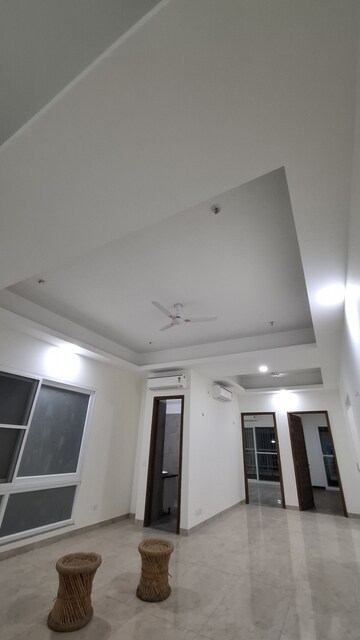 Building Lobby in 4 BHK Apartment at Uchdpl Veridia Oakwood Enclave, Wave City – for Rent