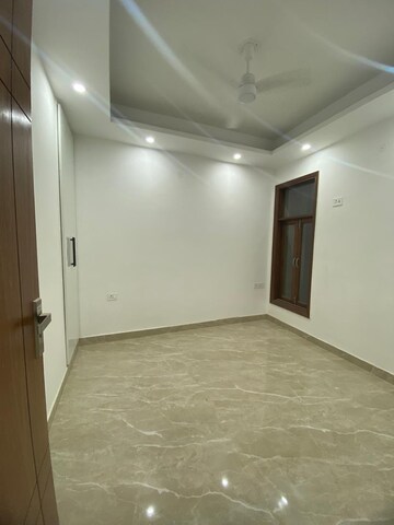 Room in 3 BHK Builder Floor at Freedom Fighters Enclave – for Rent