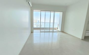 6 BHK Apartment For Rent in Bandra West