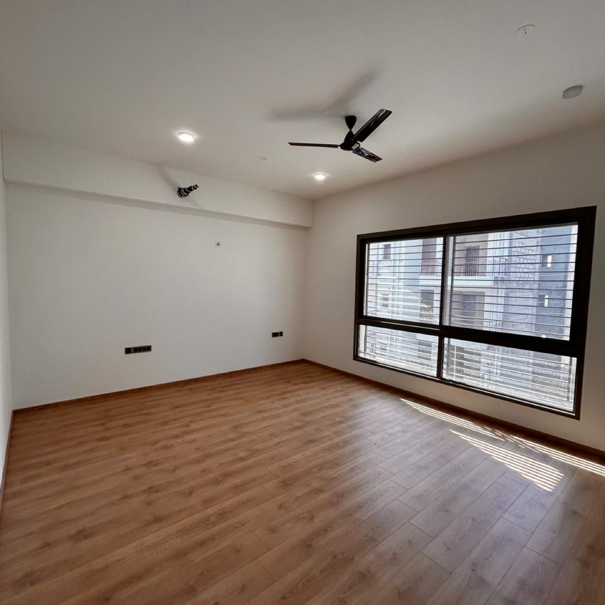 4 BHK + Servant Room Apartment For Sale in Indiabulls Enigma