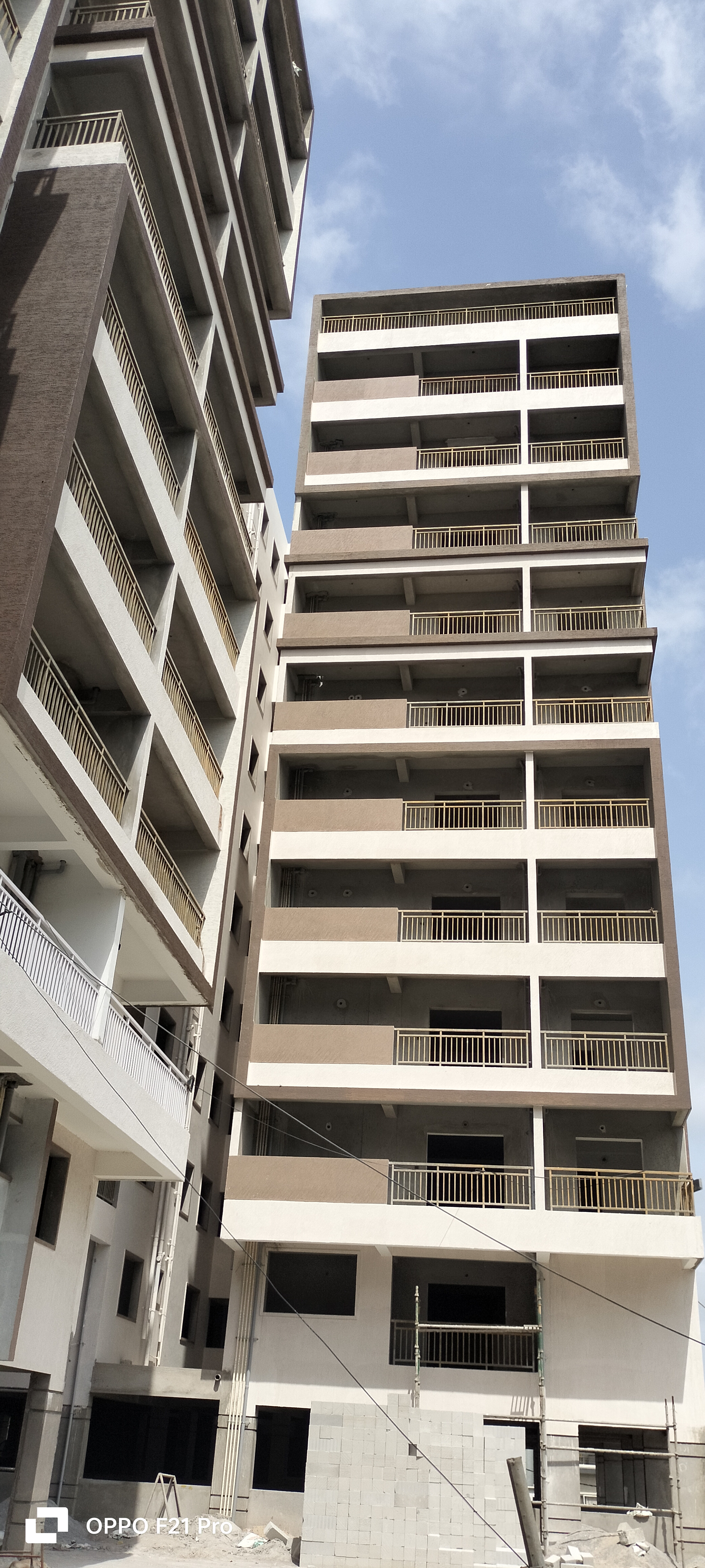 3 BHK Apartment For Sale in Magna Solitaire