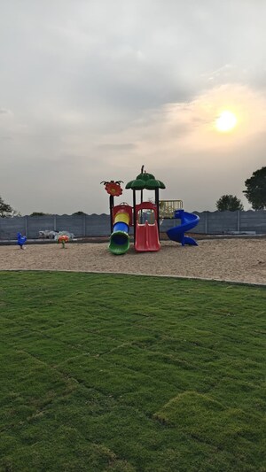  Plot For Sale in Arising Peacock Valley, Chellampalle