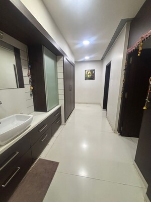  4 BHK Penthouse at Alkapuri – for Sale