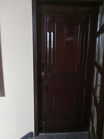 Furnished Amenities in 2 BHK Builder Floor at Sector 37 – for Rent