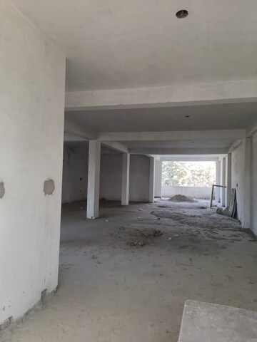 Parking in  Showroom at Jakhan – for Rent