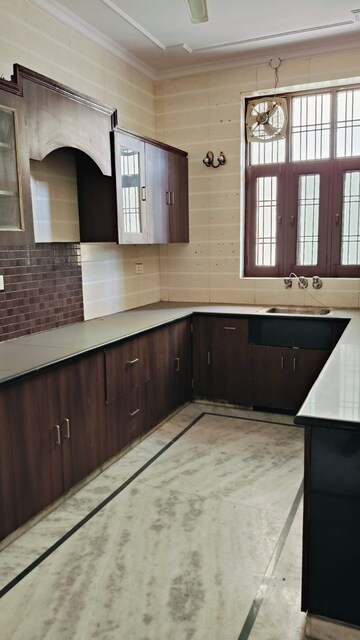 Kitchen in 2 BHK Independent House at Sector 16 – for Rent