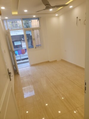 Room in 3 BHK Builder Floor at Greater Kailash I – for Sale