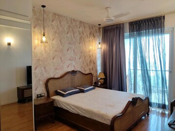 Bedroom in 4 BHK Apartment at DLF The Crest, Sector 54 – for Rent