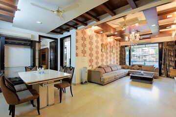 Living Room in 3 BHK Apartment at Green Park – for Rent