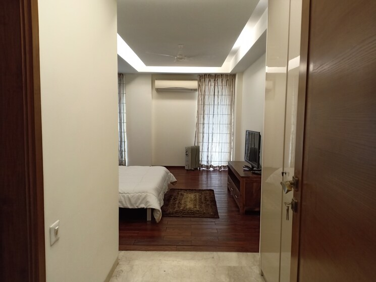 Living Room, defence colony 3 Bedroom 2700 Sq.Ft. Apartment In Defence Colony Delhi 8901798