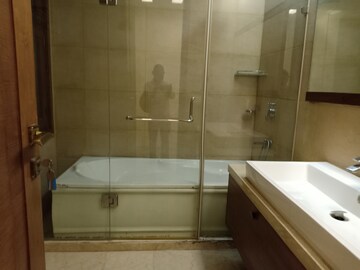 Bathroom in 3 BHK Apartment at Defence Colony – for Rent