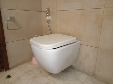 Bathroom in 3 BHK Apartment at Defence Colony – for Rent