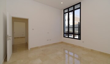 Room in 3 BHK Apartment at Lotus Unity, Versova – for Rent