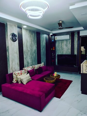 Bedroom in 3 BHK Apartment at Panchsheel Vihar – for Rent