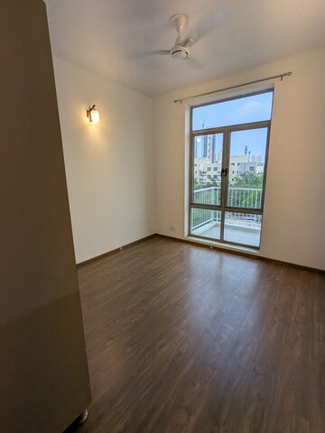 Room in 3 BHK Apartment at Vatika Xpressions, Sector 88b – for Rent