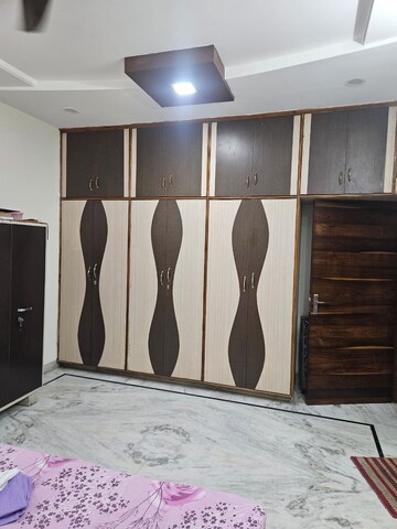 Bedroom in 4 BHK Villa at Shankar Nagar – for Rent