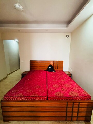 Bedroom in 1 BHK Builder Floor at Sector 31 – for Rent