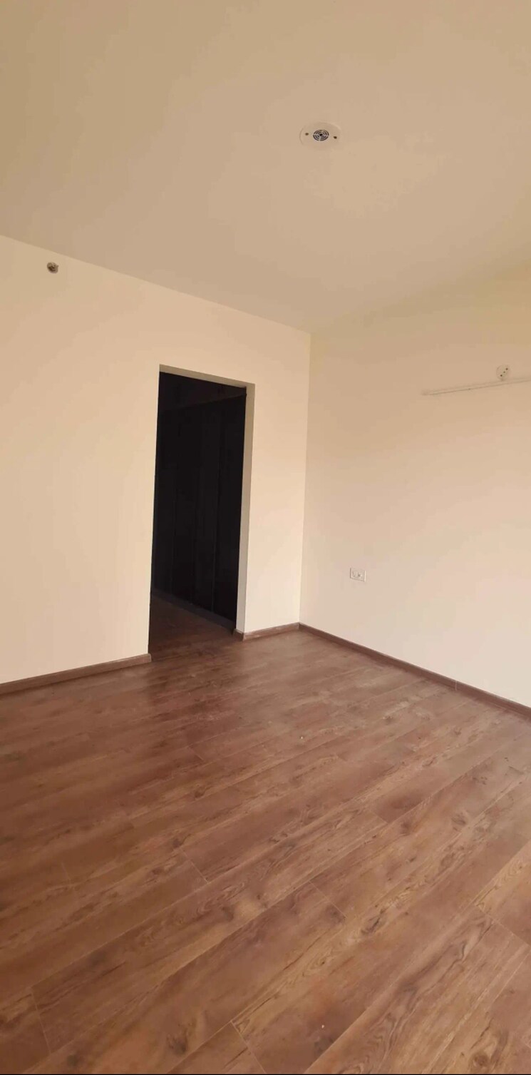 Room, shapoorji-pallonji-joyville-phase-2 3 Bedroom 1852 Sq.Ft. Apartment In Sector 102 Gurgaon 8901960