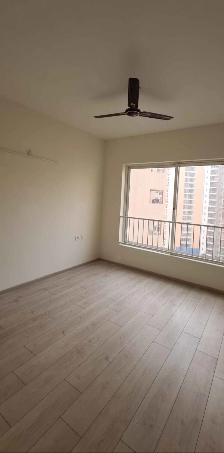 Room, shapoorji-pallonji-joyville-phase-2 3 Bedroom 1852 Sq.Ft. Apartment In Sector 102 Gurgaon 8901960