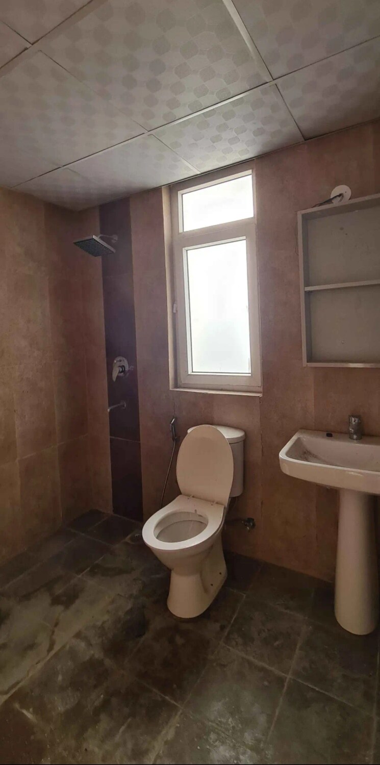 Bathroom, shapoorji-pallonji-joyville-phase-2 3 Bedroom 1852 Sq.Ft. Apartment In Sector 102 Gurgaon 8901960