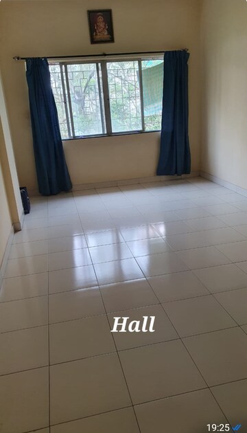 Room in 2 BHK Apartment at Kumar Padmalaya, Aundh – for Sale