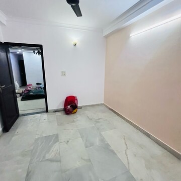 Room in 2 BHK Builder Floor at Khirki Extension – for Rent