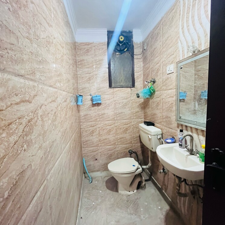 Bathroom, khirki extension 2 Bedroom 75 Sq.Yd. Builder Floor In Khirki Extension Delhi 8901991