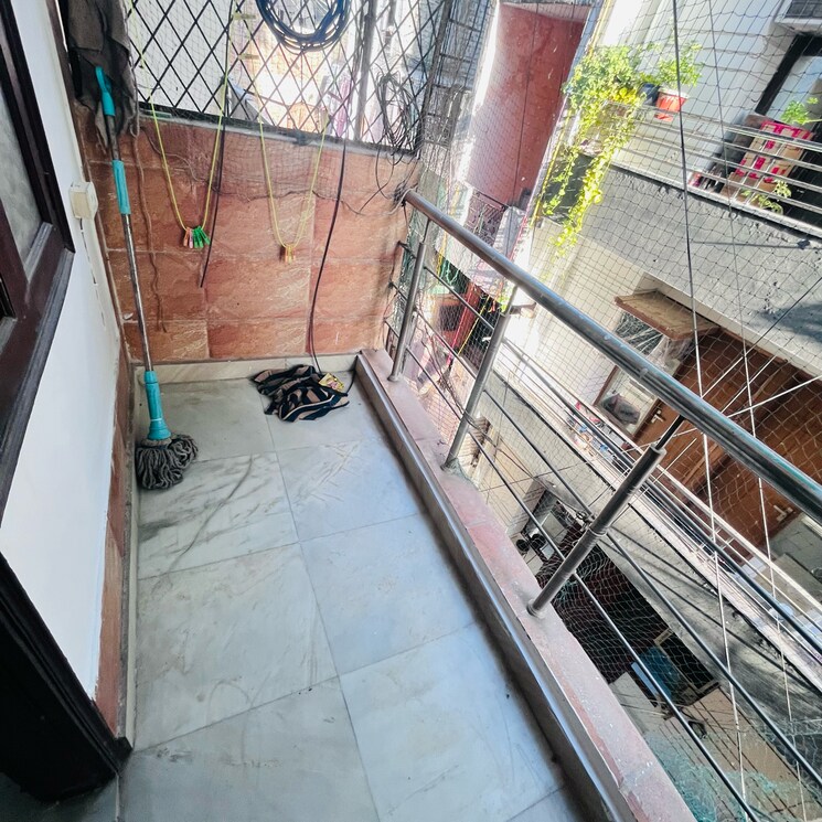 Balcony, khirki extension 2 Bedroom 75 Sq.Yd. Builder Floor In Khirki Extension Delhi 8901991