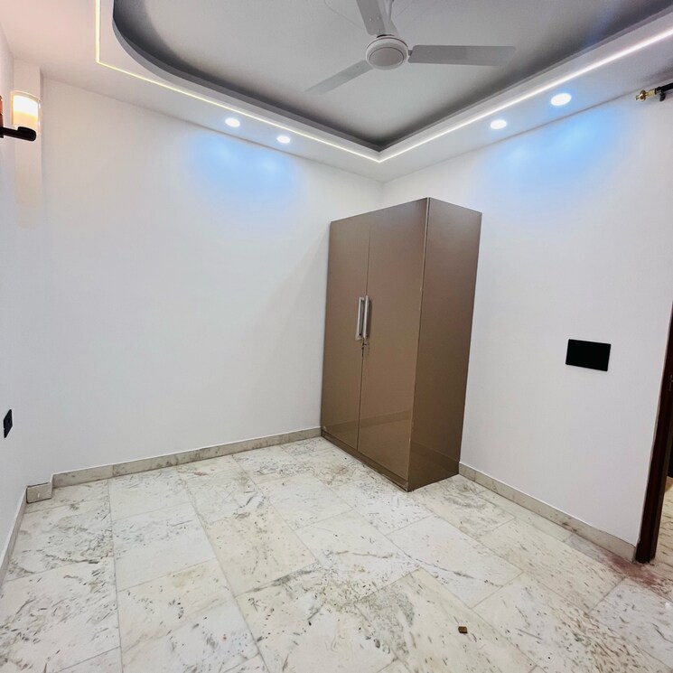 Room, khirki extension 2 Bedroom 75 Sq.Yd. Builder Floor In Khirki Extension Delhi 8902002