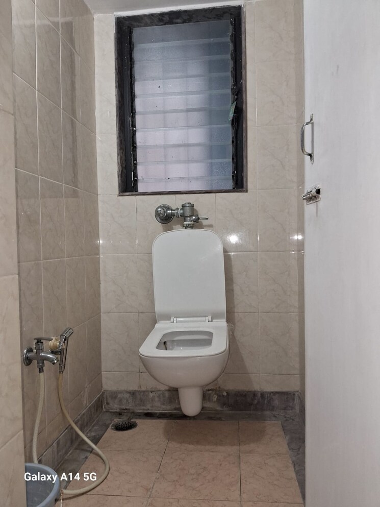 Bathroom, shimpoli 1 Bedroom 430 Sq.Ft. Apartment In Shimpoli Mumbai 8902015