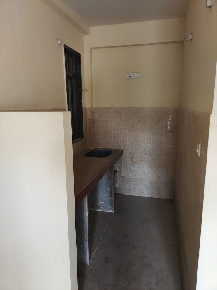 undefined, sector 14 dwarka 1 Bedroom 450 Sq.Ft. Apartment In Sector 14 Dwarka Delhi 8902032