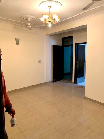 Room in 2 BHK Builder Floor at Mehrauli – for Rent