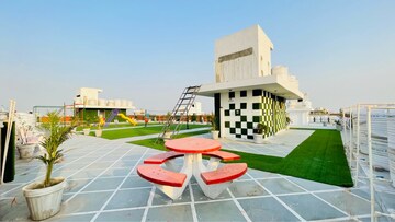2 BHK Apartment – Exterior View View at Dwarka Mor - for Rent