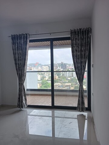 Room in 2 BHK Apartment at Majestique Signature Towers, Balewadi – for Rent