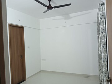 Room in 2 BHK Apartment at Majestique Signature Towers, Balewadi – for Rent