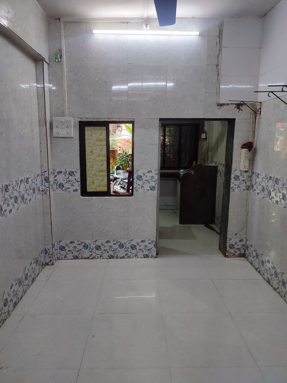1 Rk+ Study Room Villa For Rent in Kamgar Nagar CHS Kurla East