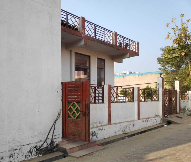 Exterior View, kursi road Commercial Warehouse 5000 Sq.Ft. In Kursi Road Lucknow 8902068