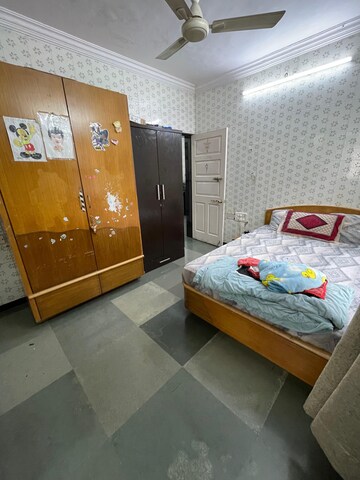 Bedroom in 2 BHK Apartment at Shree Mangesh, Chembur – for Rent